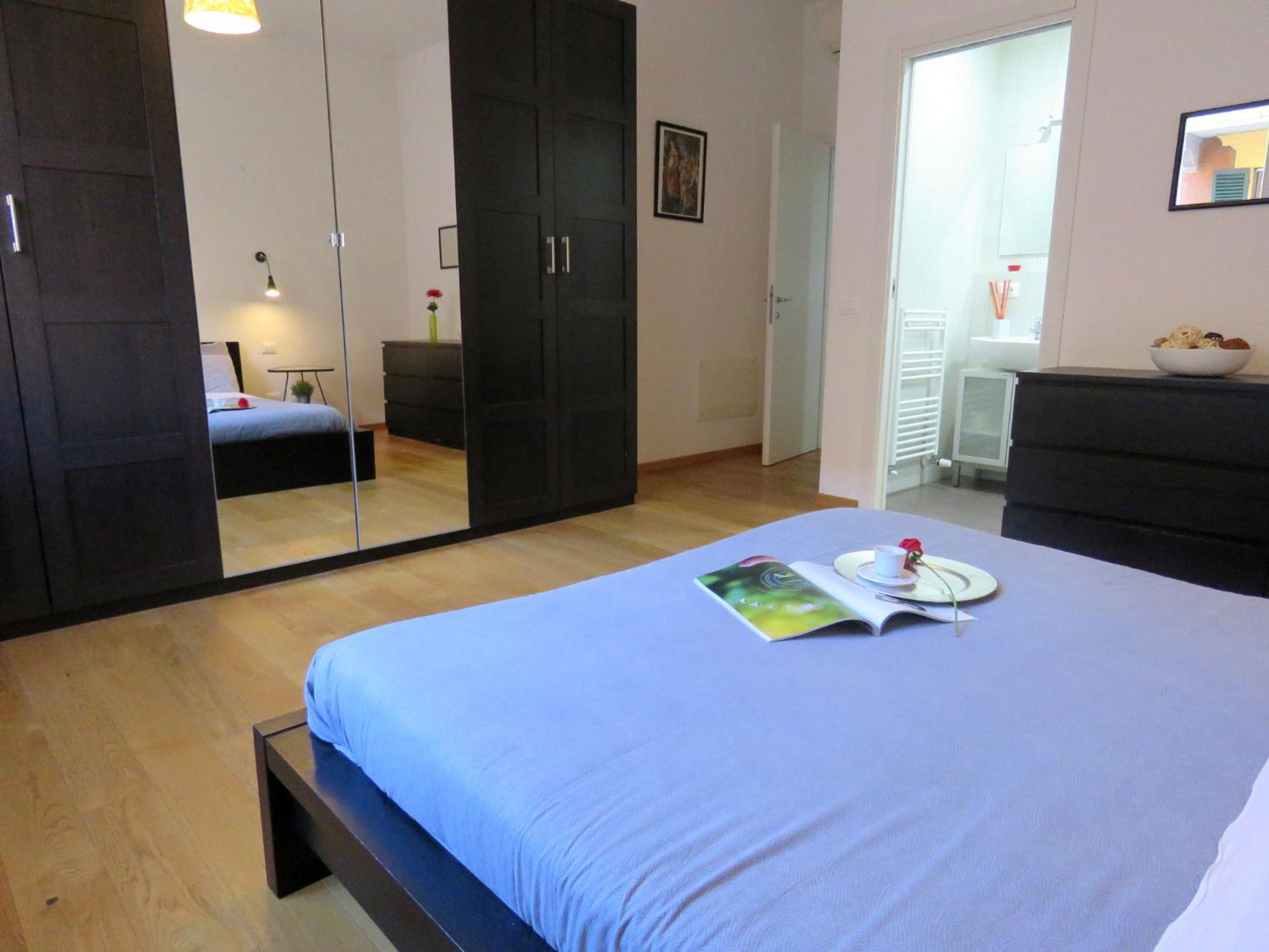 Santa Croce Apartments Болонья Экстерьер фото